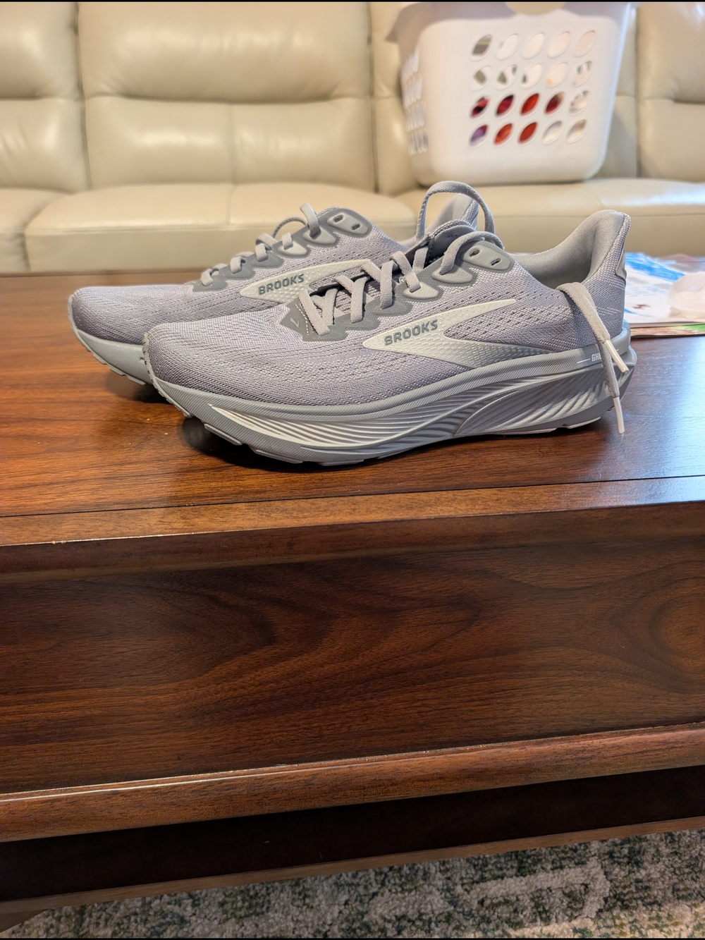 Brooks Ghost 17 M8.5/ Women's 10D